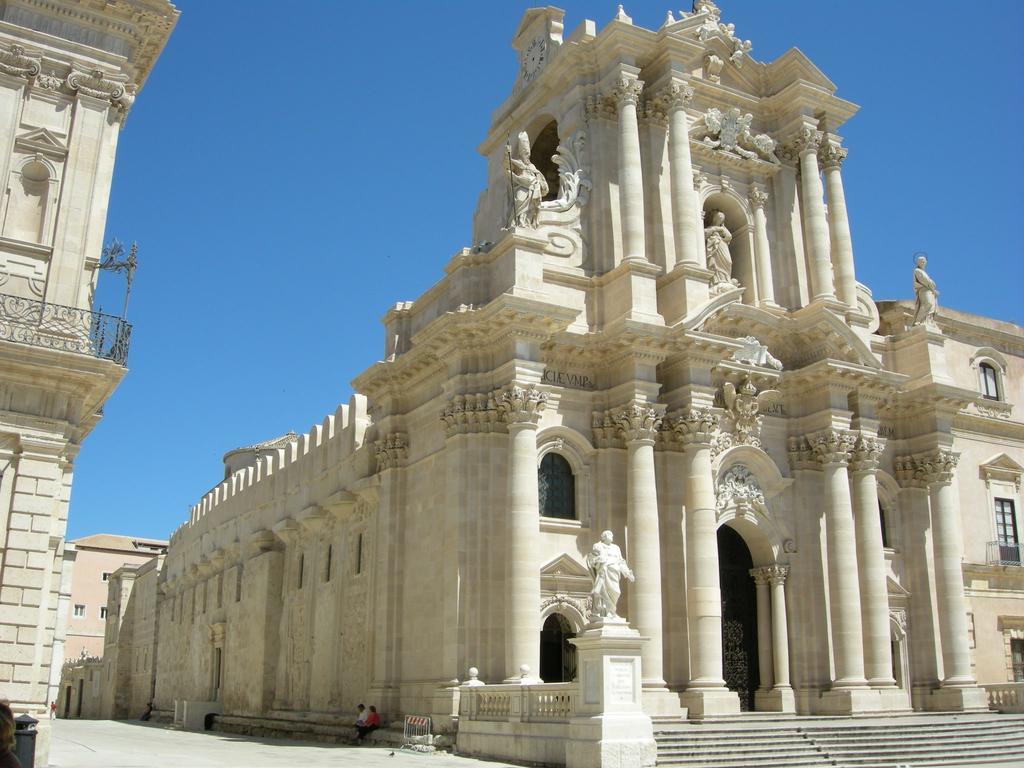Syracuseapartments Isonzo Di Siracusa Stupendo Appartamento Vicino Ad Ortigia E A 200M Dal Mare Exteriör bild